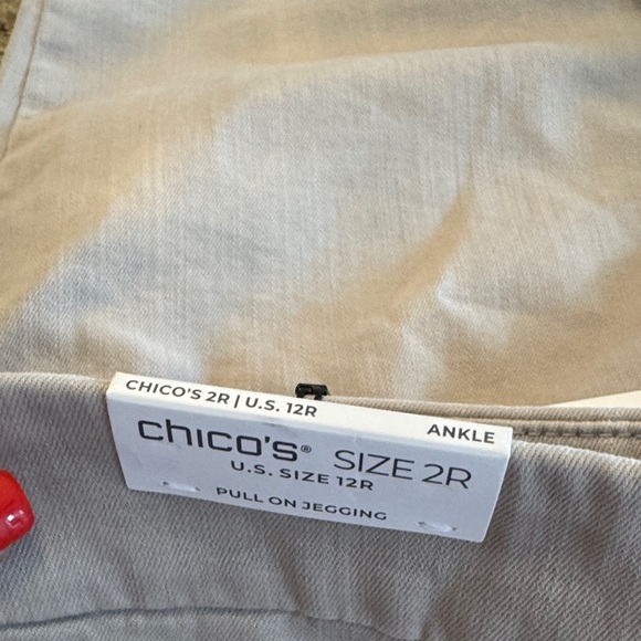 Chico's Beige Pull On Jegging Ankle Jeans Sz 2 - Picture 2 of 8